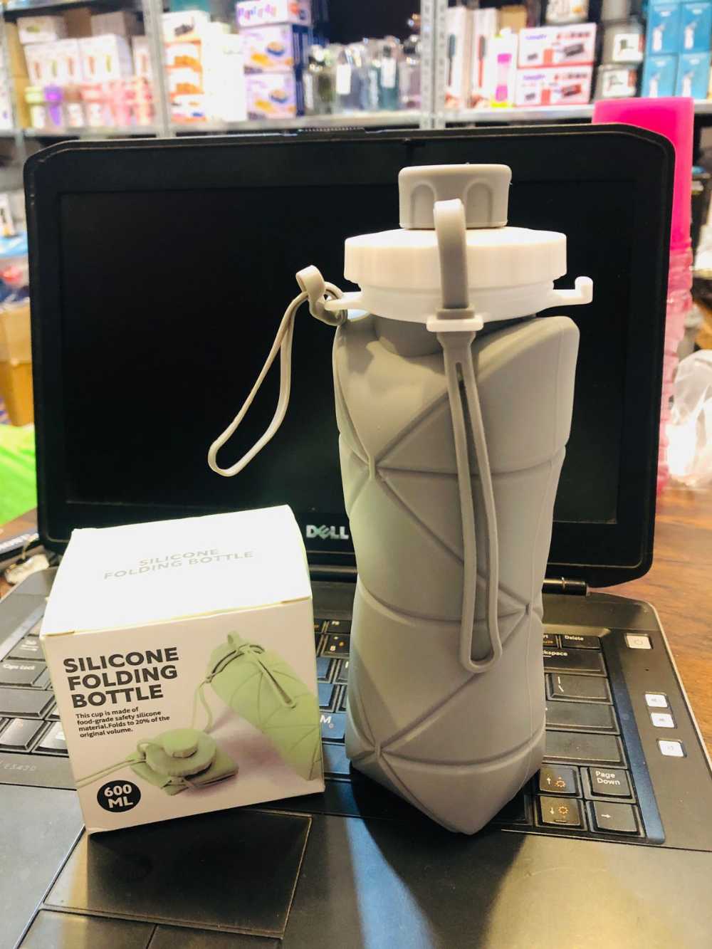 600ml Folding Silicone Water Bottle Sports Water Bottle Outdoor Travel Portable Water Cup Running Riding Camping Hiking Kettle (Grey)